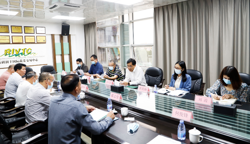 在润丰公司召开座谈会.jpg