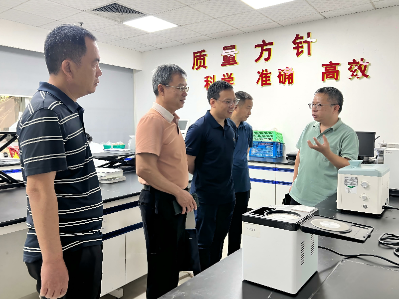 参观照片11.png