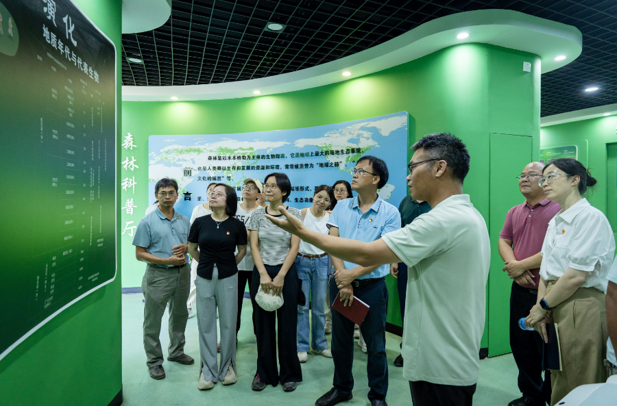 农林携手科创先锋联合主题党日活动2.jpg